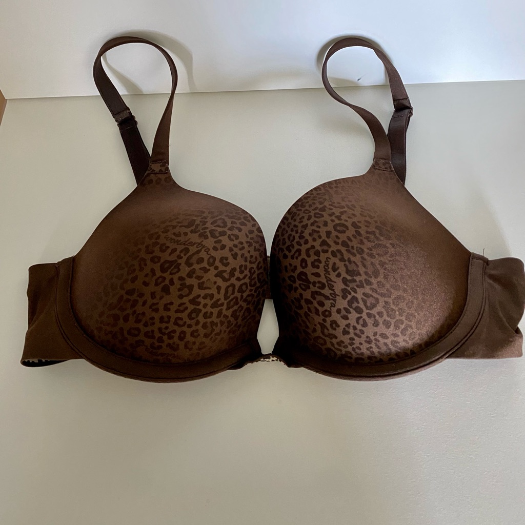 New Wonderbra W/ Adjustable Criss-Cross Straps 34c
